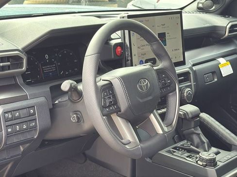 New 2026 Toyota 4Runner TRD Off-Road Premium AWD/4WD image 9