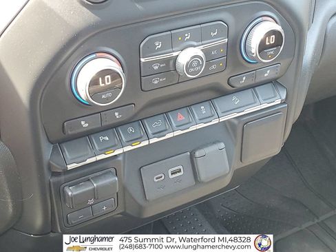Certified 2019 Chevrolet Silverado 1500 RST AWD/4WD image 19