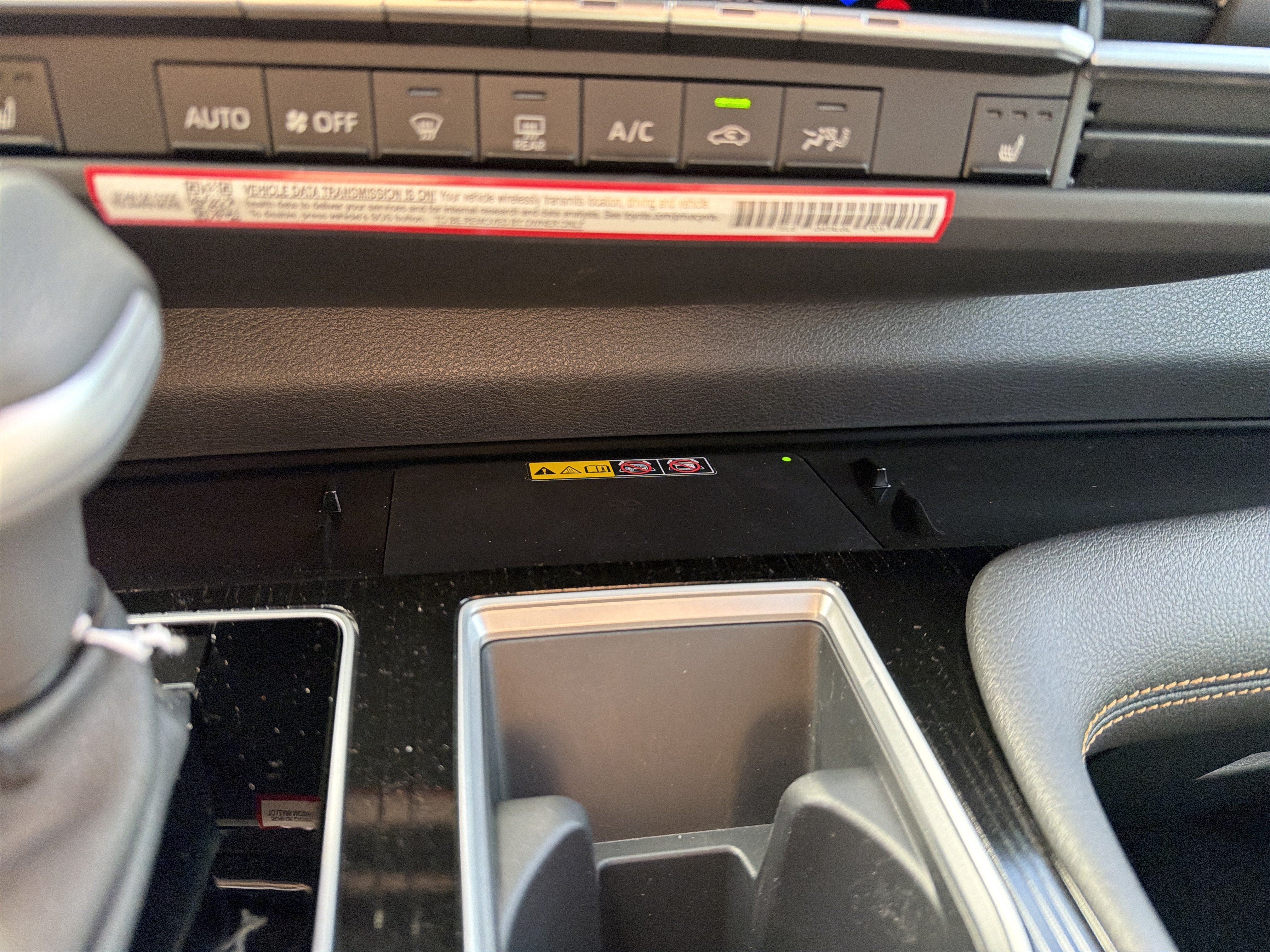 New 2026 Toyota Sienna XLE Woodland Edition AWD/4WD image 22