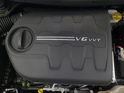 Used 2022 Jeep Cherokee Limited w/ Elite Package image 30