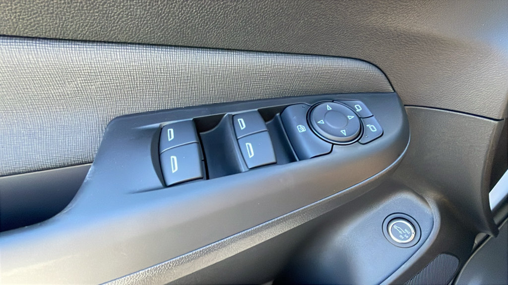 New 2026 Buick Envista Sport Touring FWD image 26