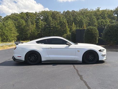 Used 2021 Ford Mustang GT w/ Equipment Group 301A RWD image 5