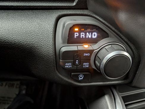 New 2026 RAM 1500 Express AWD/4WD image 16