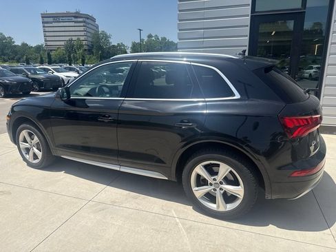 Used 2020 Audi Q5 2.0T Premium w/ Convenience Package AWD/4WD image 5