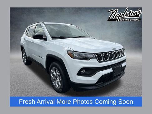 Used 2025 Jeep Compass Latitude w/ Sun & Sound Group image 1