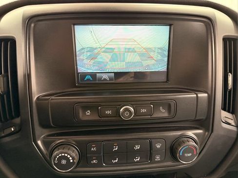 Used 2018 Chevrolet Silverado 1500 Custom w/ Custom Value Package RWD image 22