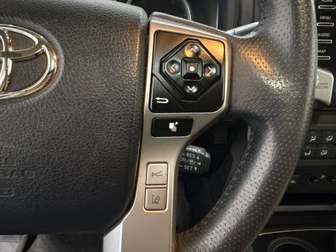 Used 2022 Toyota 4Runner Limited AWD/4WD image 24