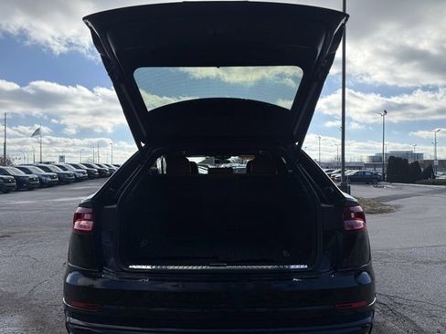 Used 2019 Audi Q8 Prestige image 18