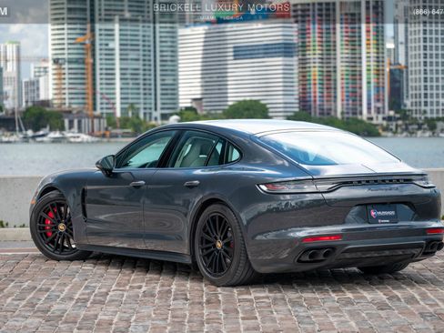 Used 2022 Porsche Panamera GTS image 13