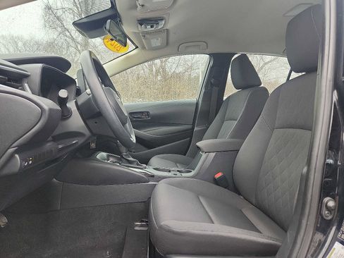 Used 2024 Toyota Corolla LE image 13