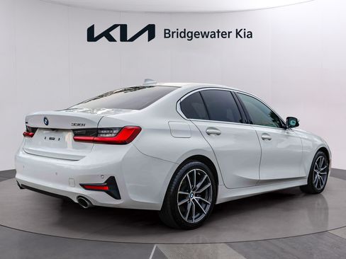 Used 2021 BMW 330i xDrive Sedan w/ Convenience Package AWD/4WD image 6