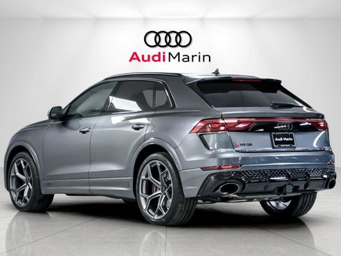 New 2026 Audi RS Q8 performance image 3