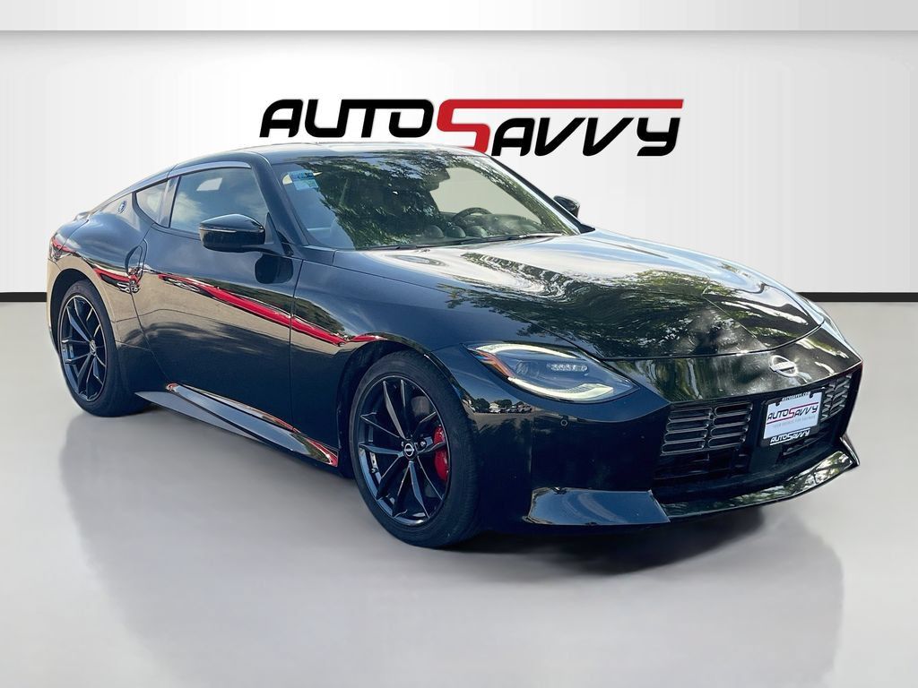 Used 2025 Nissan Z Performance w/ Floor Mat Package RWD image 1