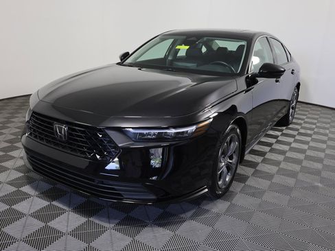 Used 2025 Honda Accord EX-L image 1