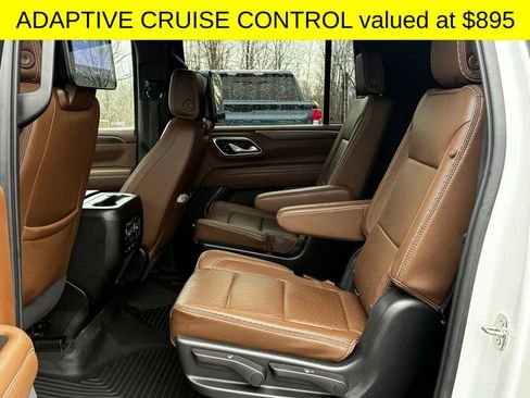 Used 2021 Chevrolet Suburban High Country image 8