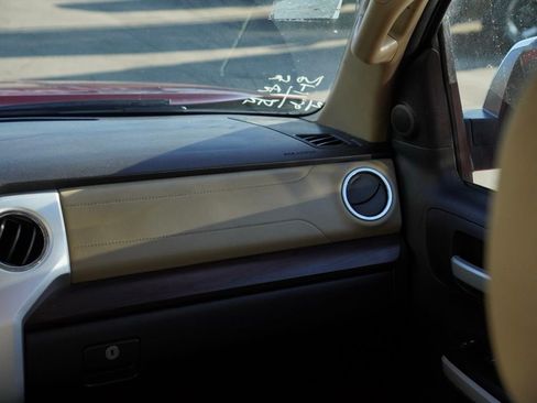 Used 2018 Toyota Tundra Limited w/ Limited Premium Package image 20