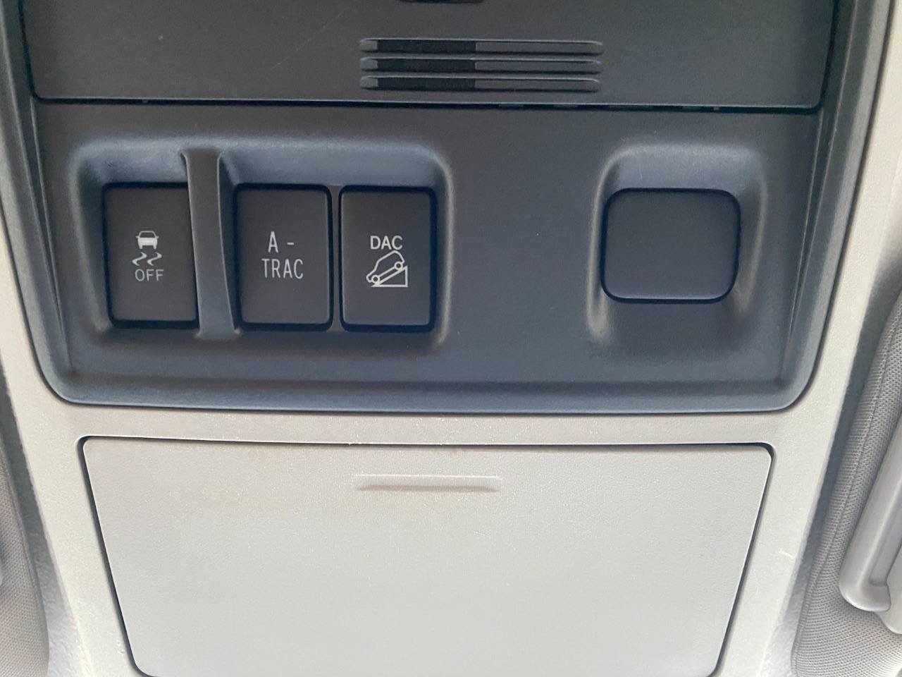 Used 2014 Toyota 4Runner SR5 AWD/4WD image 21
