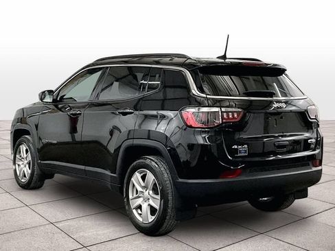 Used 2022 Jeep Compass Latitude w/ Convenience Group AWD/4WD image 10