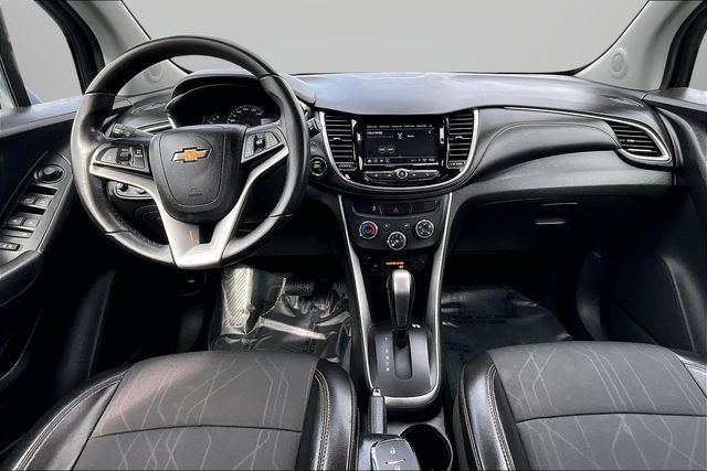 Used 2019 Chevrolet Trax LT w/ LT Convenience Package AWD/4WD image 14