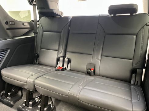 Used 2025 Chevrolet Tahoe LT AWD/4WD image 31