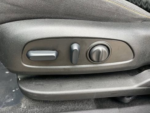 Used 2024 Chevrolet Equinox LT image 15