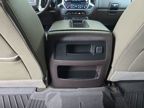 Certified 2018 GMC Sierra 3500 SLT image 24