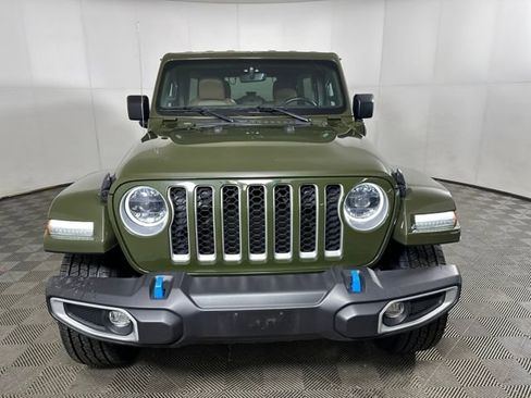 Used 2023 Jeep Wrangler Unlimited Sahara w/ Cold Weather Group image 8