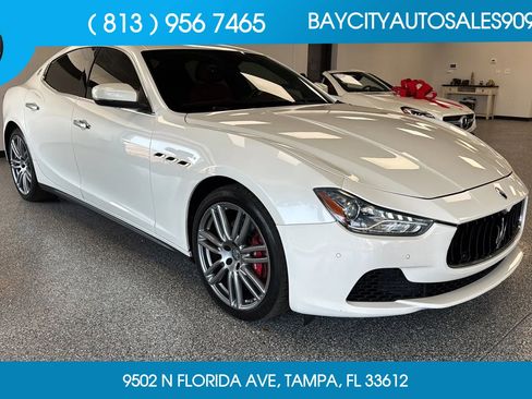 Used 2017 Maserati Ghibli w/ Luxury Package image 1