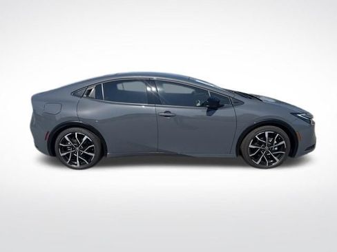 New 2026 Toyota Prius Plug-In Hybrid FWD image 6