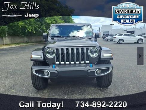 Used 2023 Jeep Wrangler Unlimited Sahara w/ Cold Weather Group AWD/4WD image 2