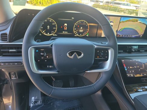 New 2026 INFINITI QX80 Luxe image 21