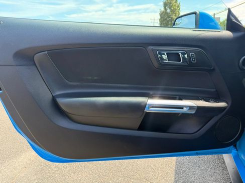 Used 2017 Ford Mustang GT RWD image 10