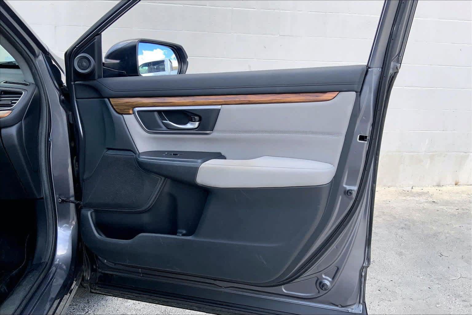 Used 2017 Honda CR-V EX image 28