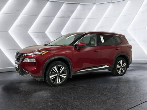 Used 2023 Nissan Rogue SL w/ SL Premium Package FWD image 3