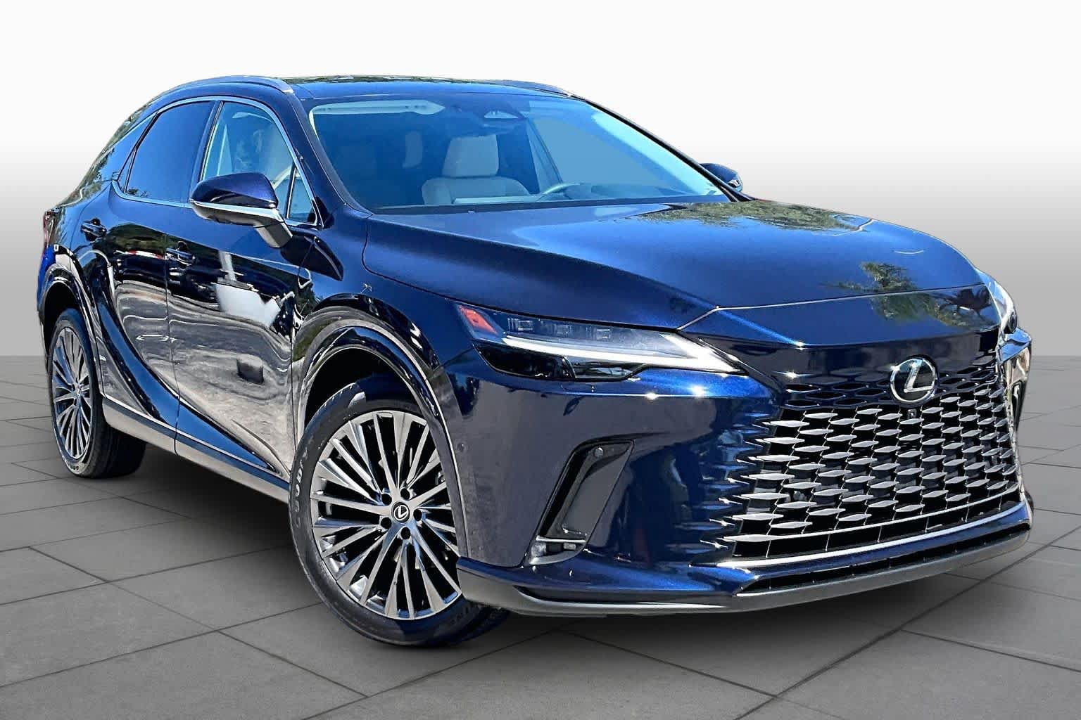 Used 2024 Lexus RX 350 FWD w/ Convenience Package image 3