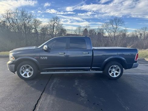 Used 2018 RAM 1500 Laramie w/ Convenience Group image 6