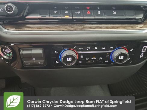 Used 2025 Chevrolet Silverado 1500 LT image 28