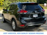 Certified 2020 Nissan Rogue SV image 4