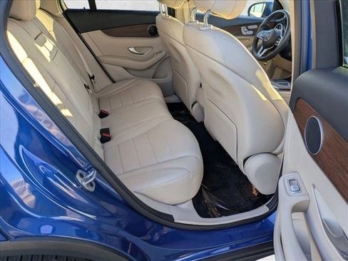 Used 2022 Mercedes-Benz GLC 300 image 18
