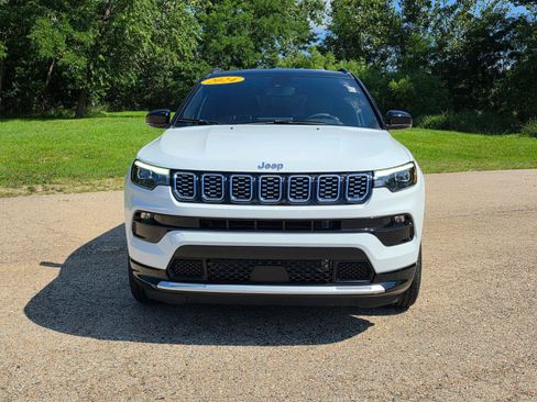 Used 2024 Jeep Compass Limited w/ Elite Group AWD/4WD image 7