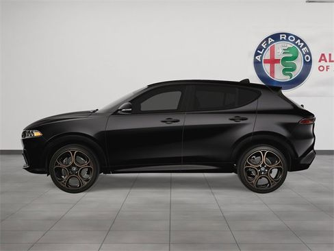 New 2025 Alfa Romeo Tonale image 3