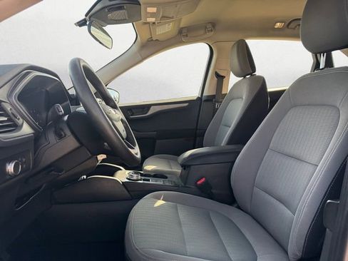 Used 2020 Ford Escape S image 9