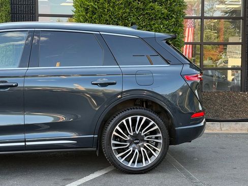 Used 2022 Lincoln Corsair Reserve w/ Equipment Group 201A AWD/4WD image 11