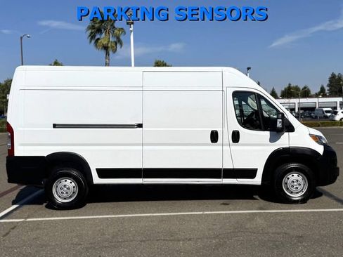 Used 2023 RAM ProMaster 2500 w/ Safety Group (A) FWD image 4