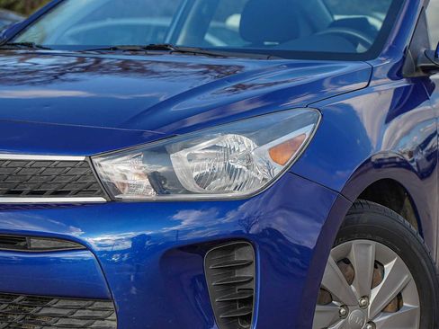 Used 2019 Kia Rio S image 3