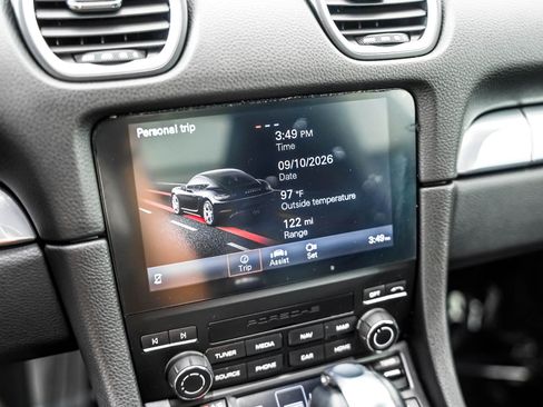 Certified 2024 Porsche 718 Cayman RWD image 20
