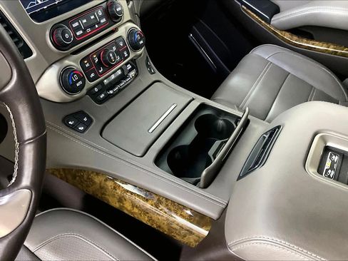 Used 2016 GMC Yukon Denali w/ Open Road Package image 17