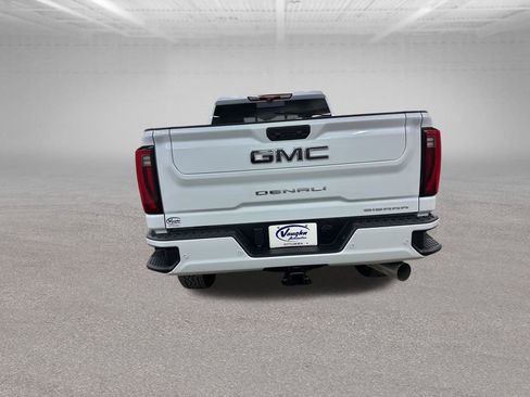 New 2026 GMC Sierra 3500 Denali Ultimate AWD/4WD image 9