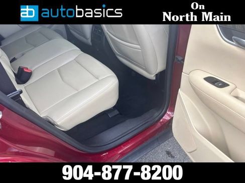 Used 2017 Cadillac XT5 FWD image 36