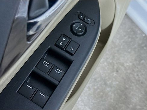 Used 2017 Honda Accord EX-L image 20